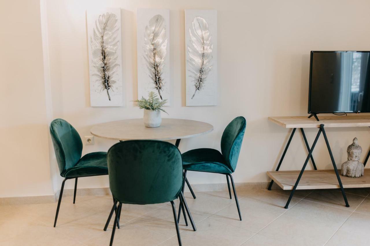Best House, Central Luxury Apartment, Agiou Nikolaou, Patra エクステリア 写真