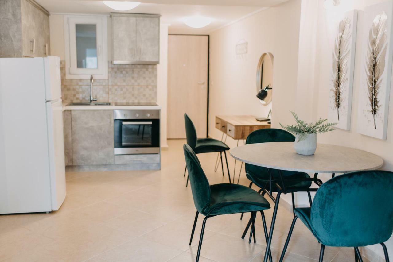 Best House, Central Luxury Apartment, Agiou Nikolaou, Patra エクステリア 写真