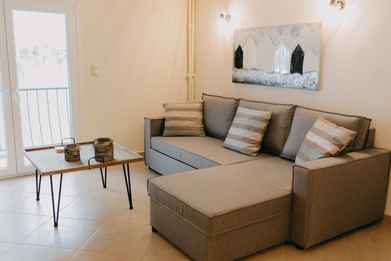 Best House, Central Luxury Apartment, Agiou Nikolaou, Patra エクステリア 写真